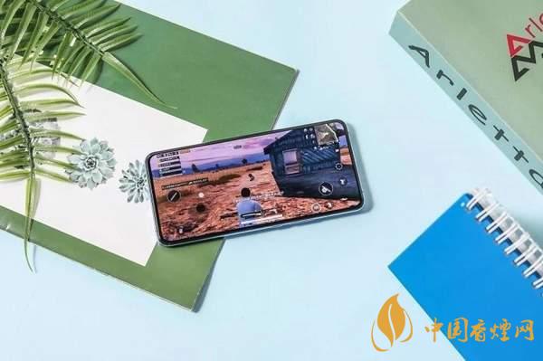 iqoo5值得入手嗎？旗艦“水桶機(jī)”入手到底虧不虧！