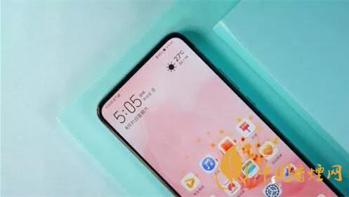 華為暢享20plus和realmev3哪個(gè)好？?jī)煽钍謾C(jī)參數(shù)對(duì)比測(cè)評(píng)