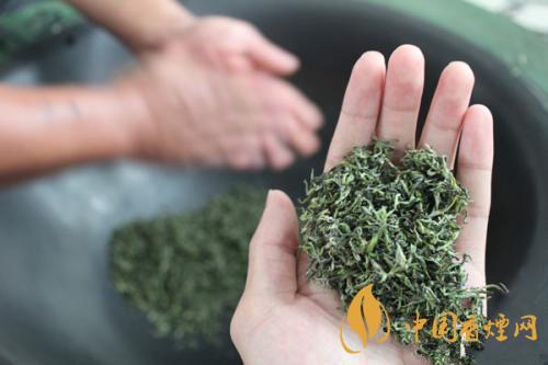 紫陽(yáng)毛尖價(jià)格多少錢一斤 2021紫陽(yáng)毛尖價(jià)格表