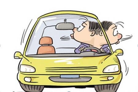 開(kāi)車(chē)抽煙扣分嗎，2018年開(kāi)車(chē)抽煙如何處罰