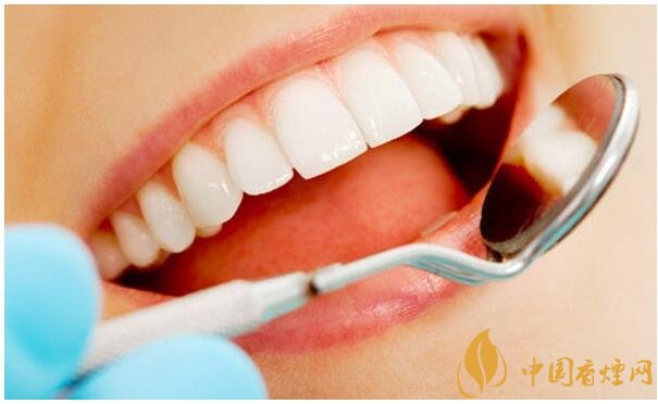 抽煙牙齒黃怎么變白，快速去除煙漬小妙招