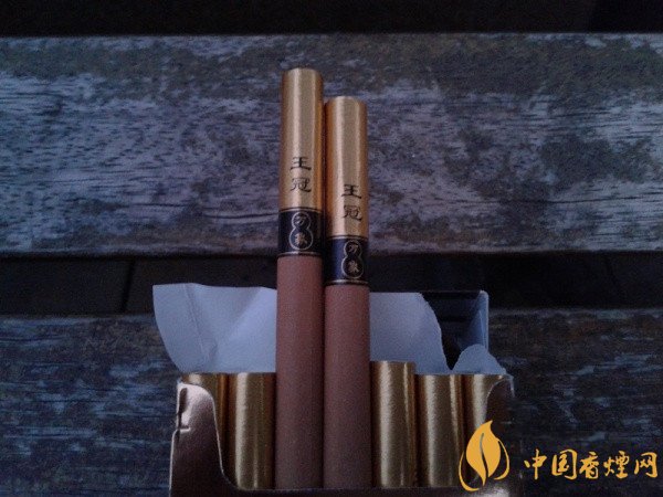 國(guó)產(chǎn)雪茄煙王冠萬象細(xì)支好抽嗎 品味平價(jià)細(xì)支雪茄香